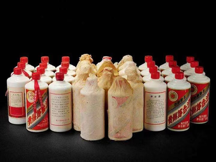 伊宁县日照岚山回收酒价格哪里回收(附近上门回收茅台酒）?